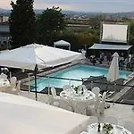 La 3*