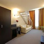 La Hotel 3*