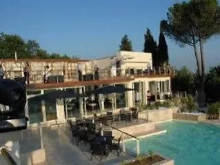 Hotel La 3*